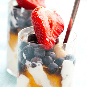 Healthy Desserts - Greek Yogurt Parfait | Rachel Freebairn Fitness