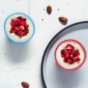Healthy Desserts - Strawberry Frozen Yogurt Bites | Rachel Freebairn Fitness